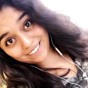 Meet your Posher, Adela